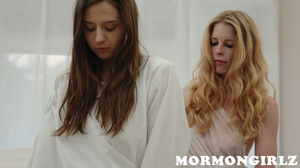 Mormon lesbians using a dildo to dyke out - XXXonXXX - Pic 3