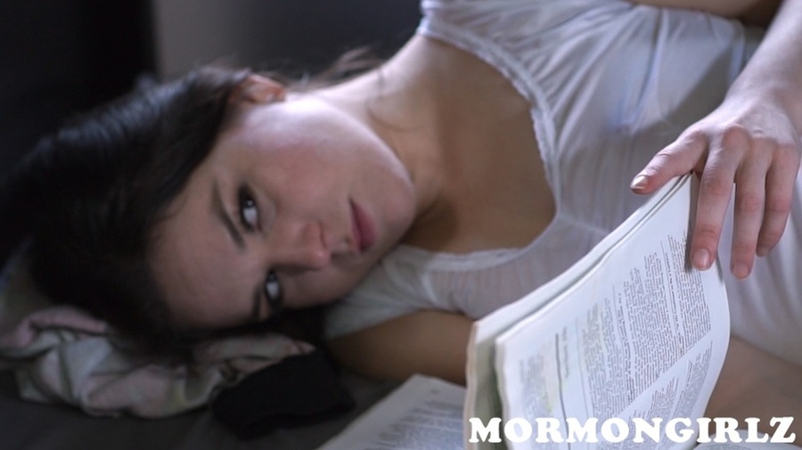 Mormon sluts using a strapon to dyke out like pervs - XXXonXXX - Pic 3