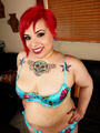 Red haired hottie pose her plus size - Picture 1