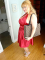 Banging blonde in red dress and silver - Picture 2