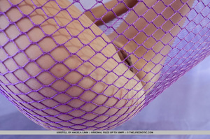 Blonde with a beautiful shaved pussy wra - XXX Dessert - Picture 6