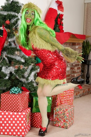 Horny grinch plays with her pussy before - XXX Dessert - Picture 1
