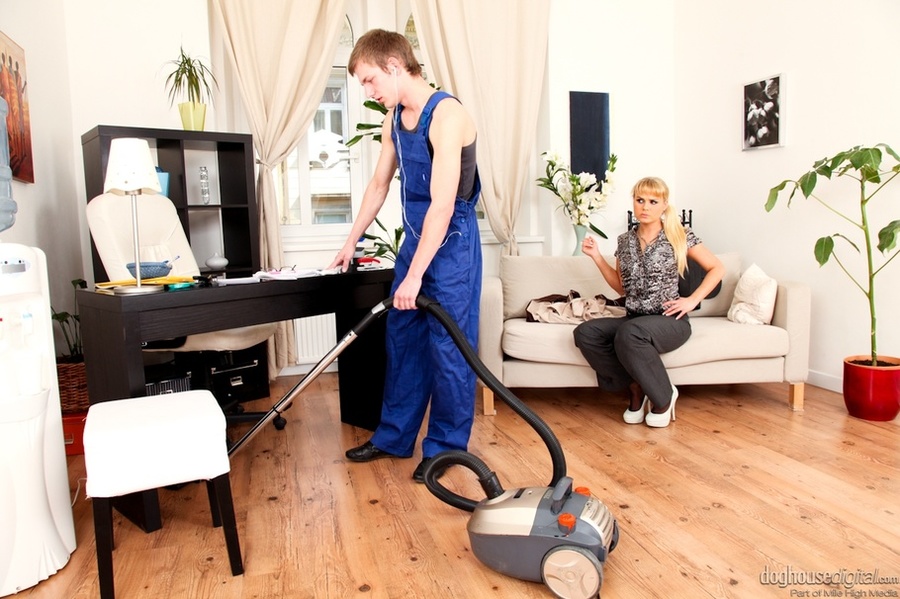 Young male house cleaner ends up getting la - XXX Dessert - Picture 1
