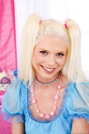 Cute blonde angel in pink necklace pulls - XXX Dessert - Picture 7