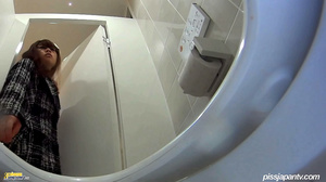 Camera in a toilet filmed a hot Japanese - Picture 14