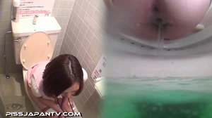 Voyeur camera placed in a toilet filmed  - XXX Dessert - Picture 7