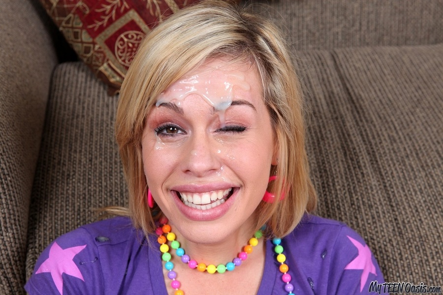 Cute and smiling blond gets her mouth stuff - XXX Dessert - Picture 15