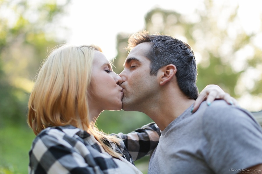 Horny young couple outdoors enjoying the wa - XXX Dessert - Picture 9