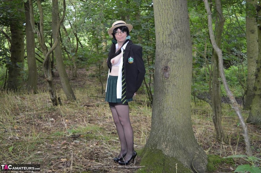 Slutty brunette milf poses seductively wearing sexy clothes in the woods - XXXonXXX - Pic 6
