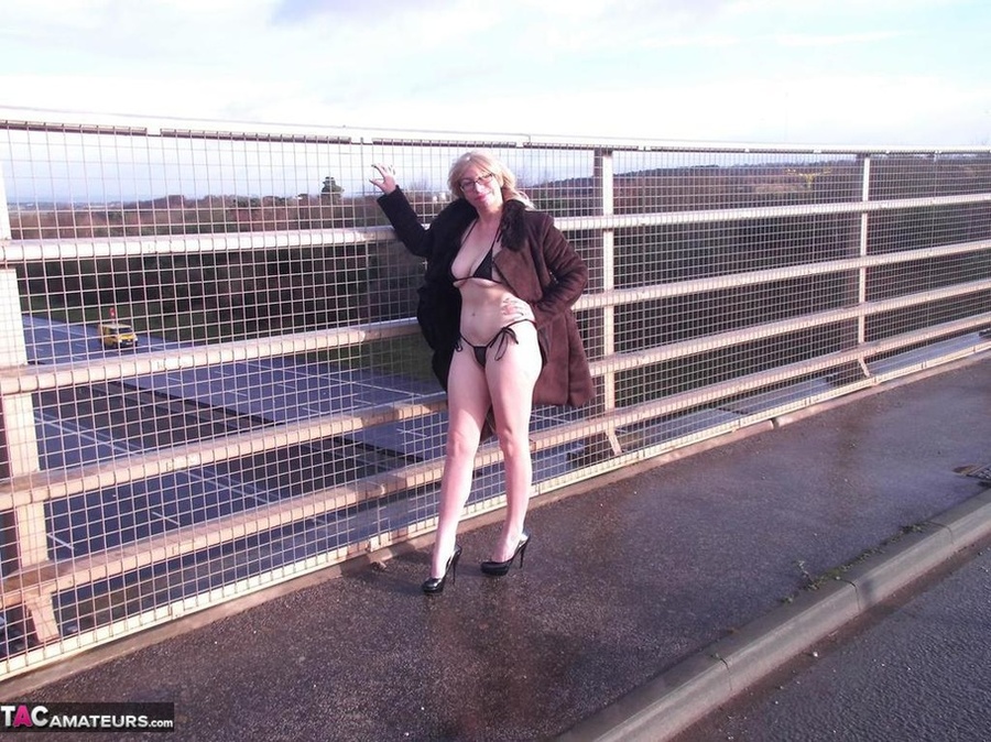 Hot blonde slut shows her bare ass and big tits on an empty highway - XXXonXXX - Pic 2