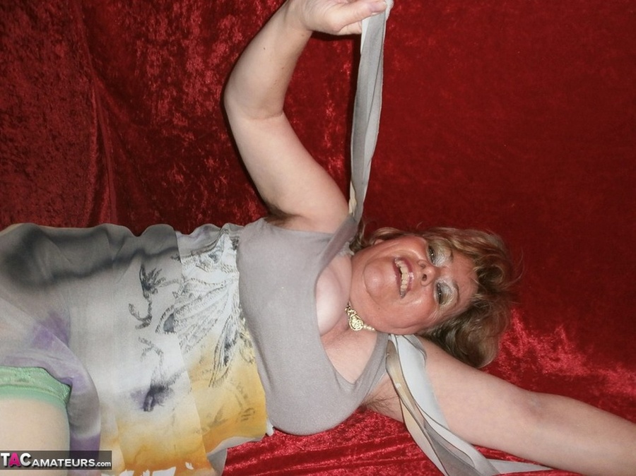 Hot ass mature skank poses in sexy nylons and teases with her big jugs - XXXonXXX - Pic 16