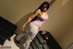 Voluptuous Latina teases with her amazing butt, while wearing sexy tight clothes - Picture 17