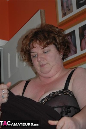Big breasted fatty shows her massive natural bazookas to the camera - XXXonXXX - Pic 20