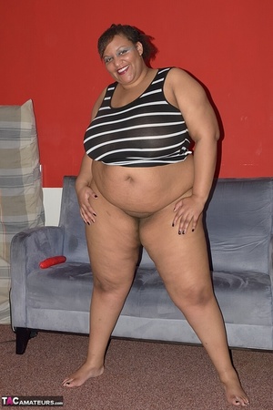 A huge, sloppy, ebony slut spreads her thunder thighs and takes a dildo - XXXonXXX - Pic 5