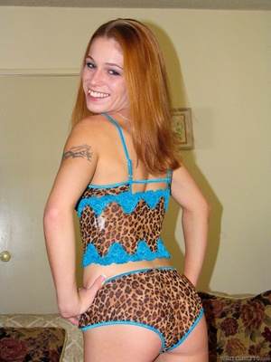 Blue eyed redhead wiggles out of printed - Picture 5