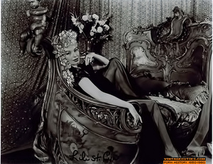 Seductive two brunettes wearing black me - XXX Dessert - Picture 2