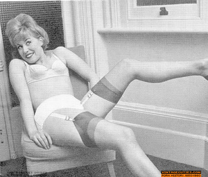 Seductive bitches in sexy bra and pantie - XXX Dessert - Picture 4