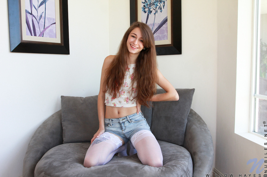Young hottie in sexy white stockings loves  - XXX Dessert - Picture 1