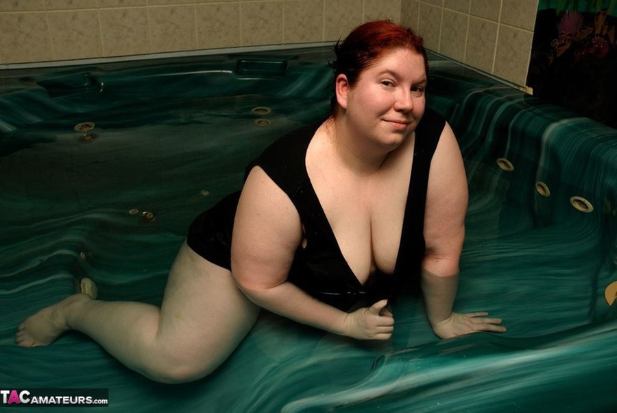 Chubby hotties gets naked and expose their  - XXX Dessert - Picture 13