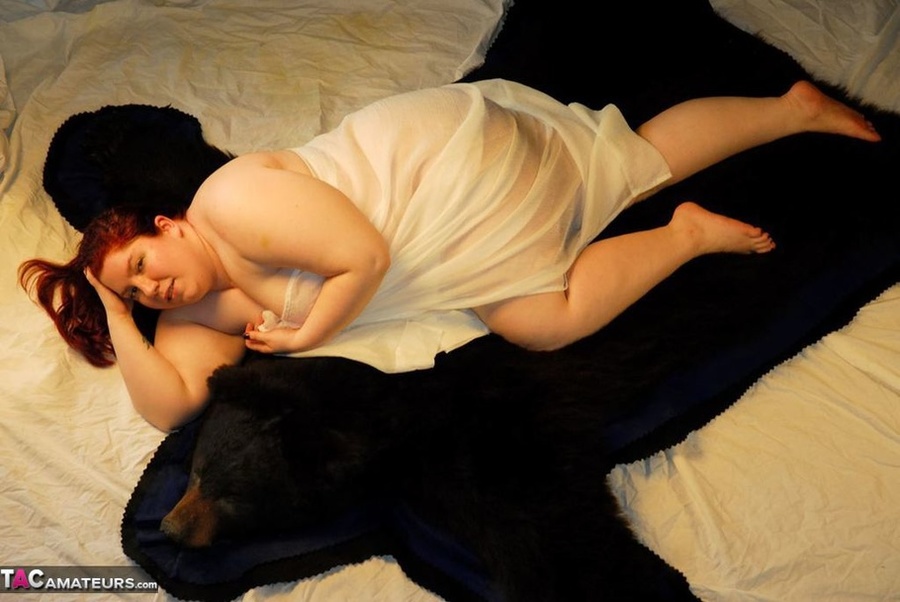 Huge babe covers her plus size body with a  - XXX Dessert - Picture 9