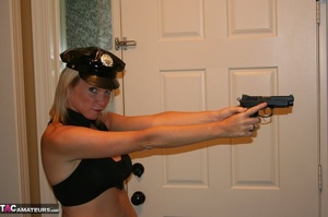 Smoking hot police officer teases with h - XXX Dessert - Picture 3
