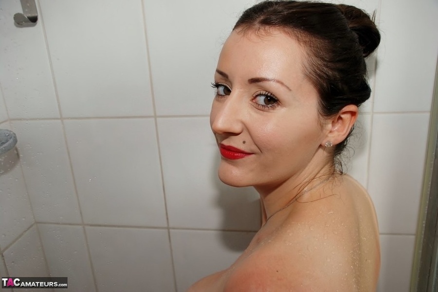 Luscious hottie gets her steaming hot body  - XXX Dessert - Picture 14
