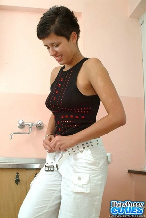 Red nailed brunette with short hair shed - XXX Dessert - Picture 1