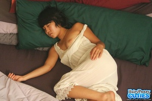 Black haired asian in white peignoir and - Picture 3