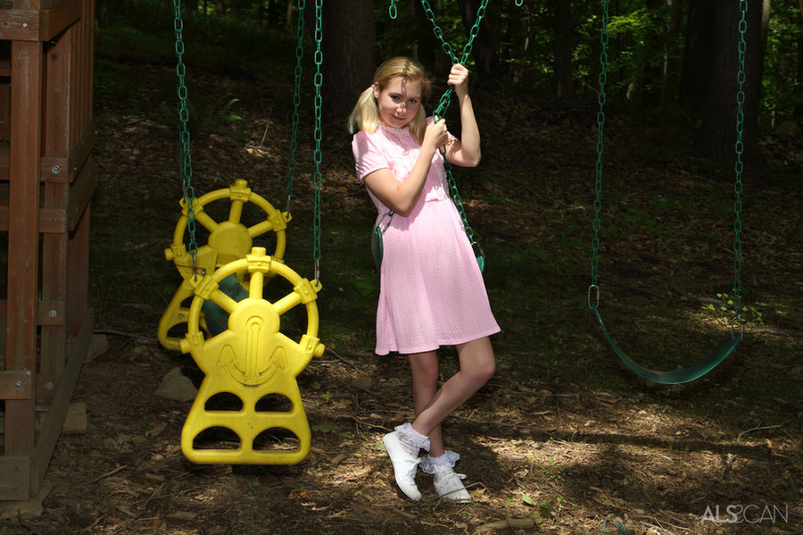 Pigtailed blonde with small boobs and shave - XXX Dessert - Picture 2