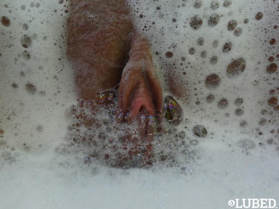 Tall brunette washes a truck with soapy suds and a cock with juicy cum - XXXonXXX - Pic 4
