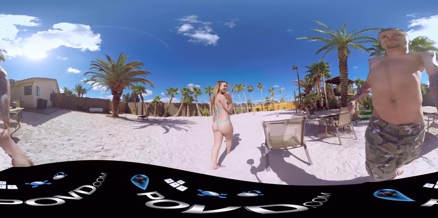 Chicks have fun at the beach before fucking - XXX Dessert - Picture 1
