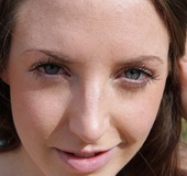 Steaming hot chick wearing sunglasses teases with her banging body in