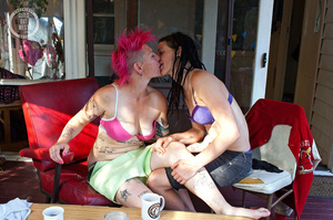 Hot punk chicks makes out then strips do - Picture 1