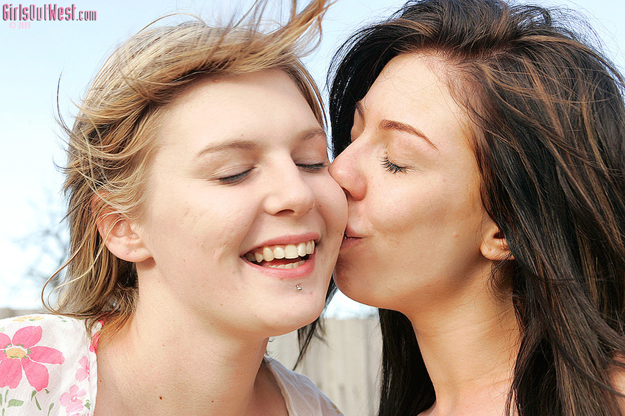 Indulging babes take off their multi colore - XXX Dessert - Picture 2