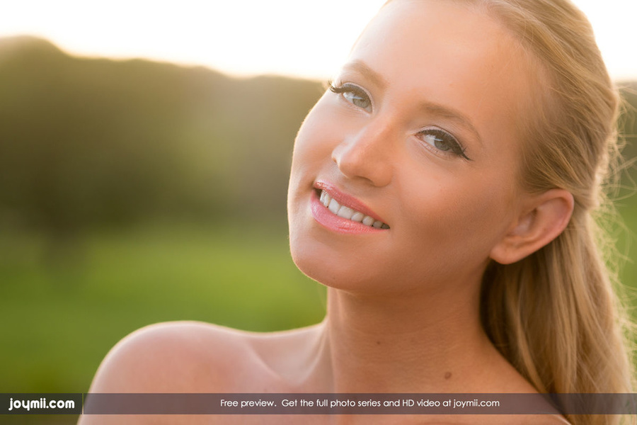 Indulging babe with steaming hot body strip - XXX Dessert - Picture 9