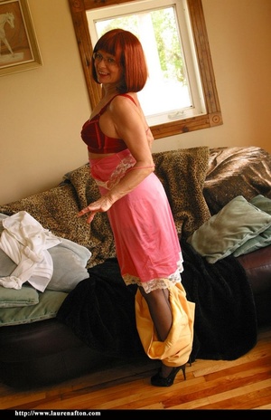 Glasses-wearing redhead GILF showing off - Picture 7