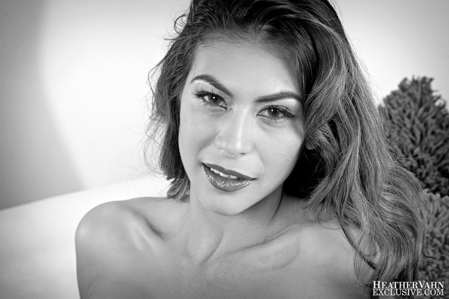 Classy B/W shots of brunette's hairy pussy  - XXX Dessert - Picture 1