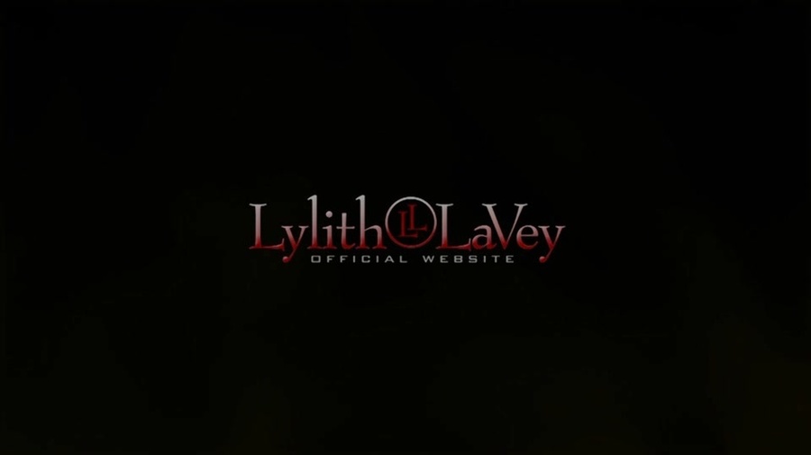 Wavy-haired thick babe masturbating with toys - XXXonXXX - Pic 1