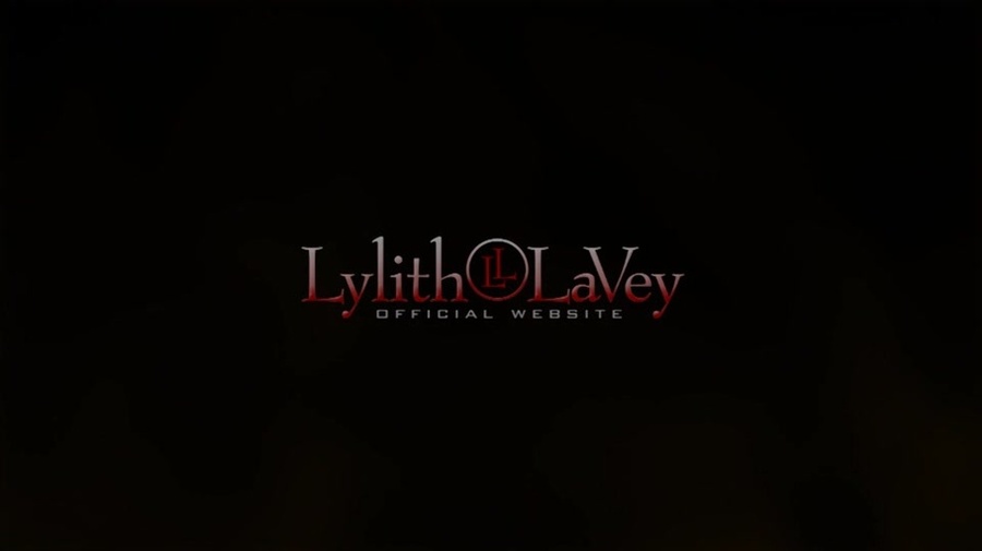 Gym-going brunette takes off her workout gear on cam - XXXonXXX - Pic 1