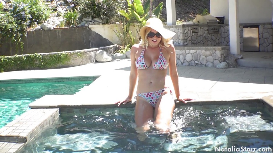 Poolside masturbation from a horny blonde i - XXX Dessert - Picture 2