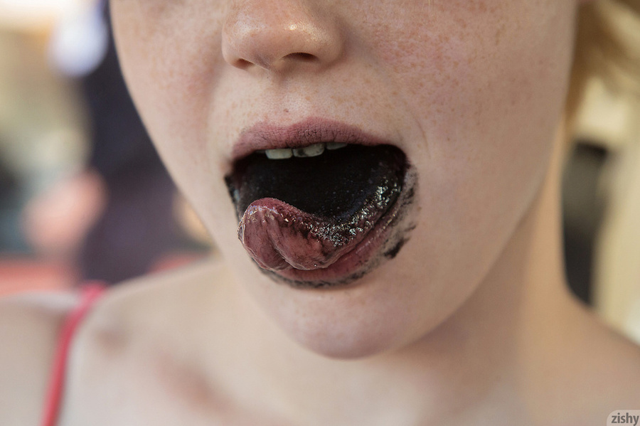 Flicking out her black tongue, she presses  - XXX Dessert - Picture 7