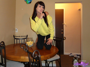 Yellow top and black pants brunette teas - XXX Dessert - Picture 2