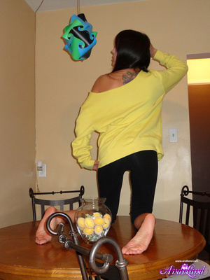 Yellow top and black pants brunette teas - XXX Dessert - Picture 4