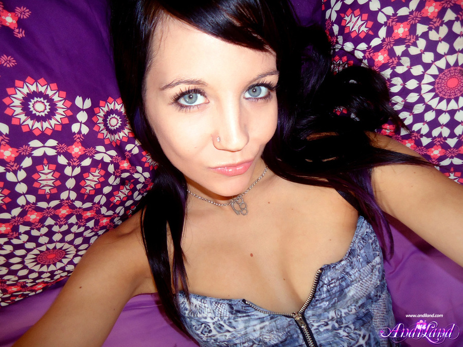Tasty pussy brunette in black high heels an - XXX Dessert - Picture 6