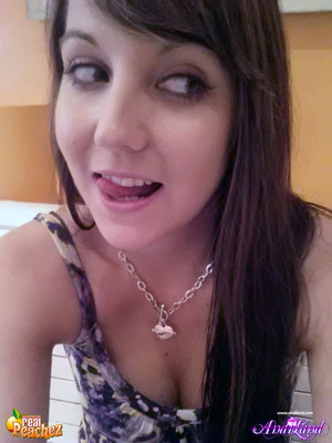 Candid pictures from a brunette teen por - XXX Dessert - Picture 13