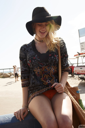 Hot blondie in floral dress and hat posi - XXX Dessert - Picture 4