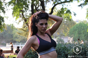 Insanely hot girls flaunts their racks while hitting the kettlebell - Picture 9