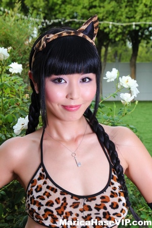 Cheetah get-up Asian brunette posing nak - XXX Dessert - Picture 5
