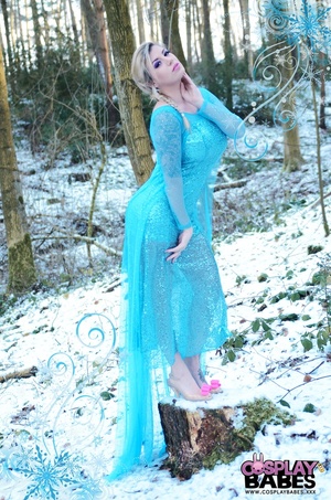Straight out of Frozen, this blonde show - Picture 12