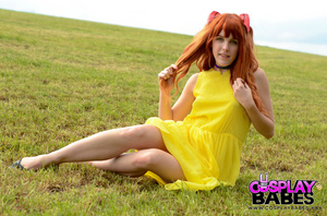 On her knees in the grass, with a load o - XXX Dessert - Picture 4